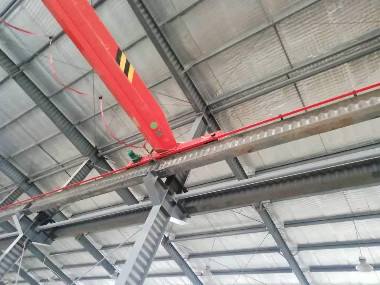 单梁及滑触线图